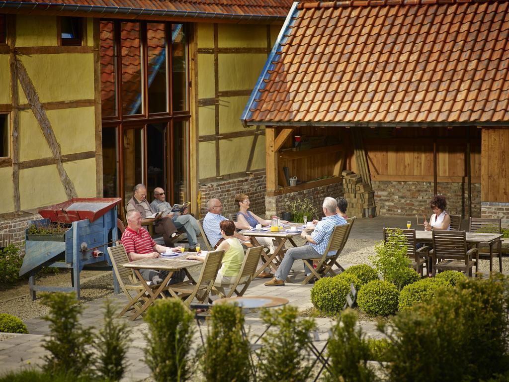B&B 'T Maanhof Gingelom Exterior foto